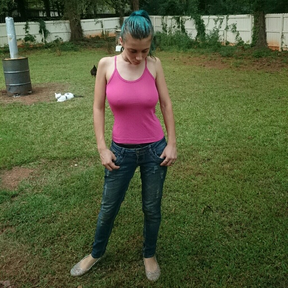 Tight-Fitted Tank - Picture 3 of 5